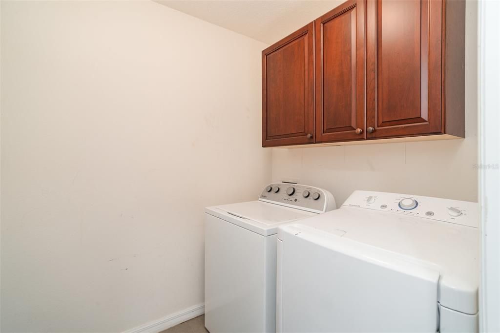 En Venta: $435,000 (4 camas, 2 baños, 2316 Pies cuadrados)