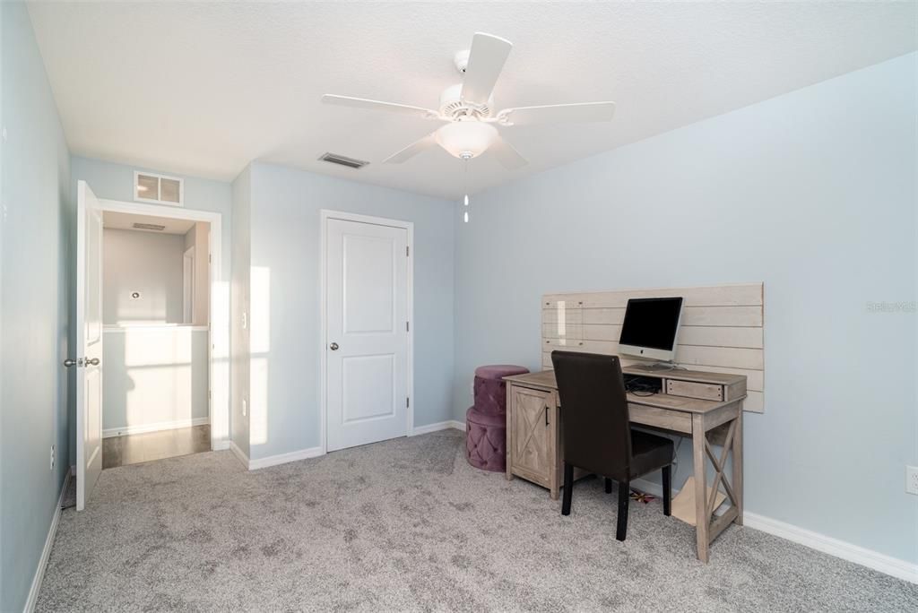 En Venta: $435,000 (4 camas, 2 baños, 2316 Pies cuadrados)