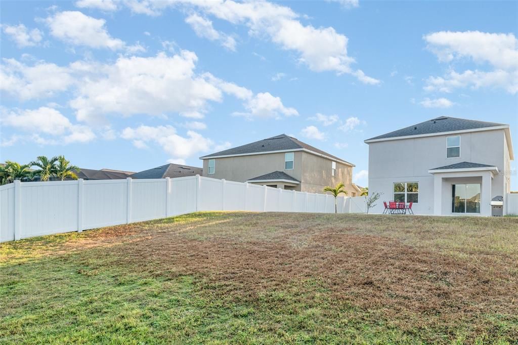 En Venta: $435,000 (4 camas, 2 baños, 2316 Pies cuadrados)