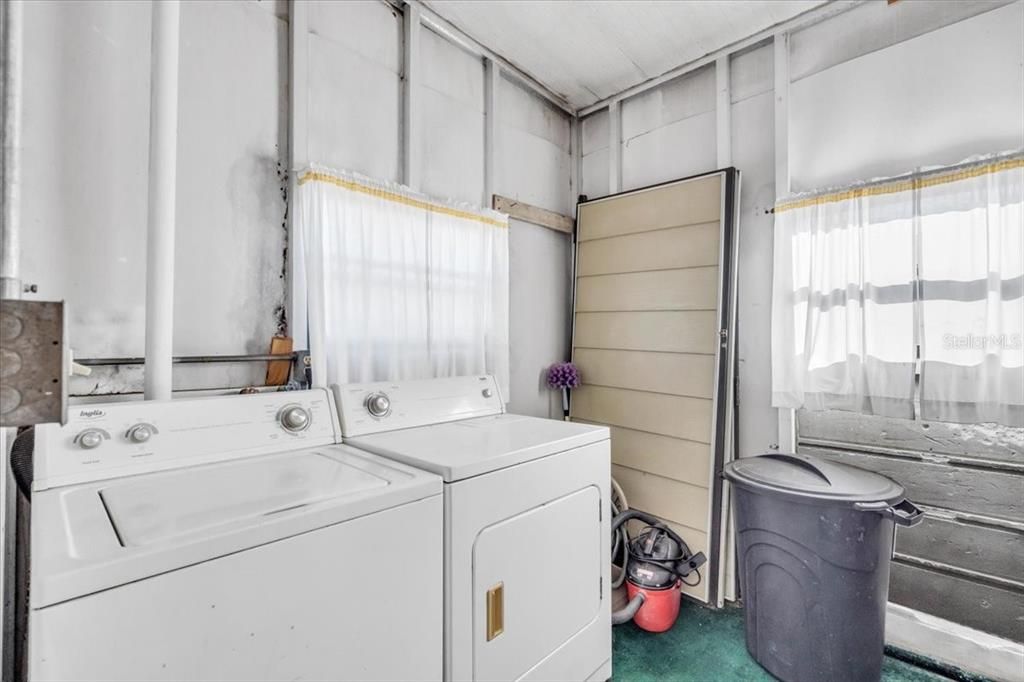 На продажу: $180,000 (2 спален, 2 ванн, 1260 Квадратных фут)