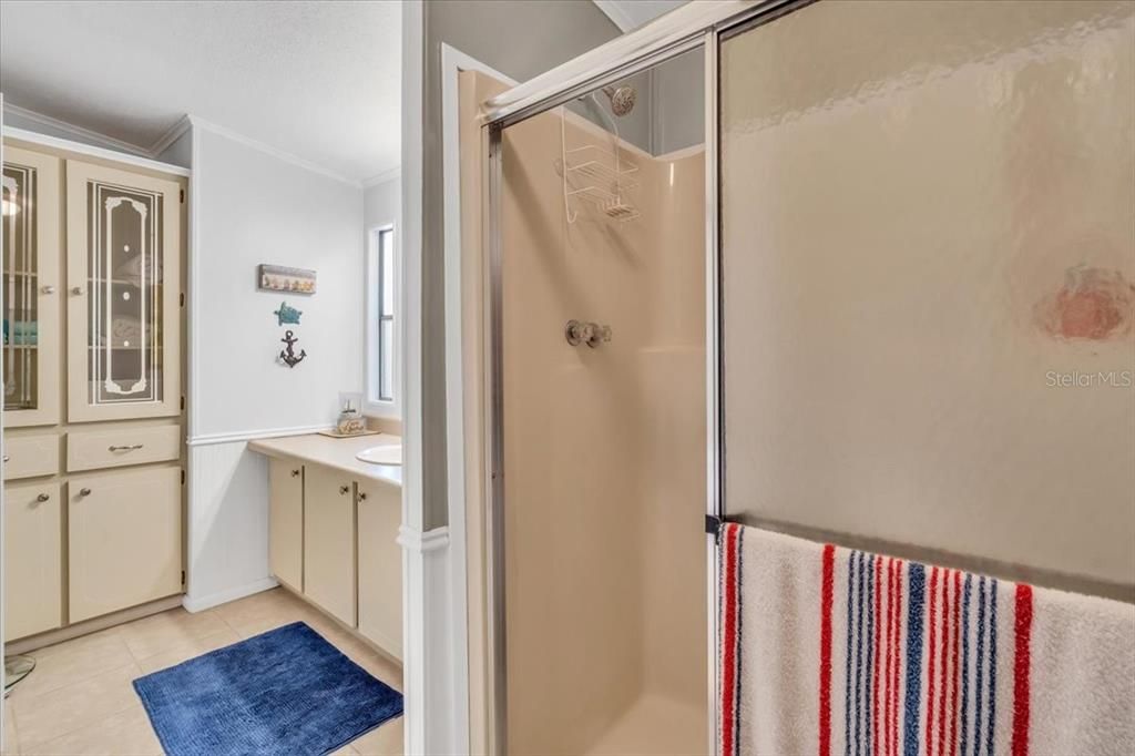 На продажу: $180,000 (2 спален, 2 ванн, 1260 Квадратных фут)