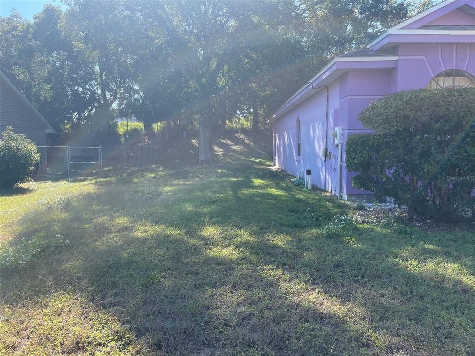 Active With Contract: $250,000 (3 beds, 2 baths, 1445 Square Feet)