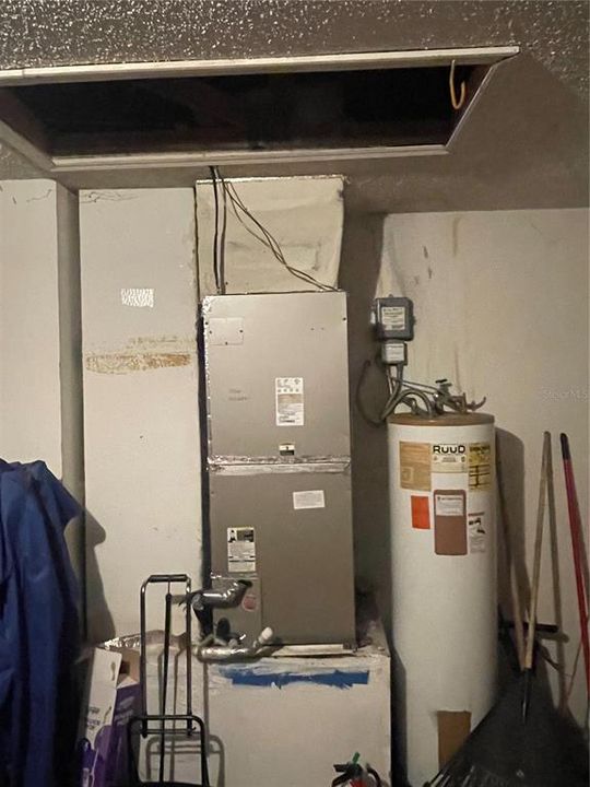 Active With Contract: $250,000 (3 beds, 2 baths, 1445 Square Feet)