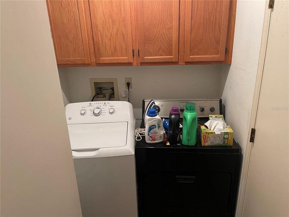 Active With Contract: $250,000 (3 beds, 2 baths, 1445 Square Feet)