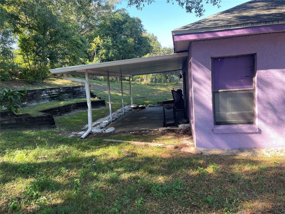 Active With Contract: $250,000 (3 beds, 2 baths, 1445 Square Feet)