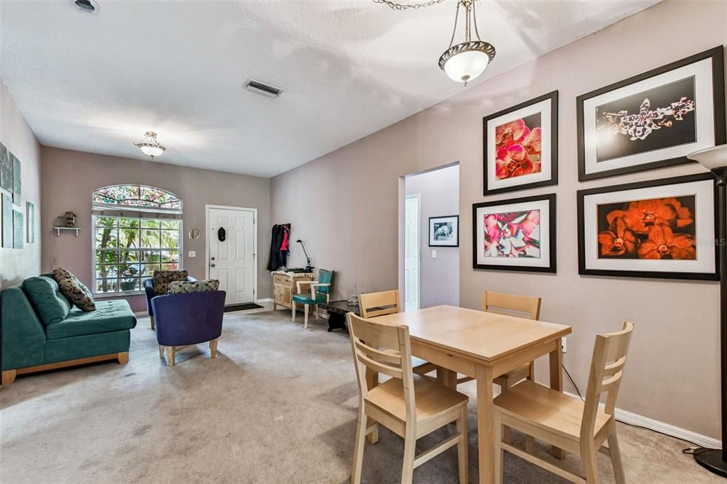 En Venta: $439,000 (3 camas, 2 baños, 1480 Pies cuadrados)