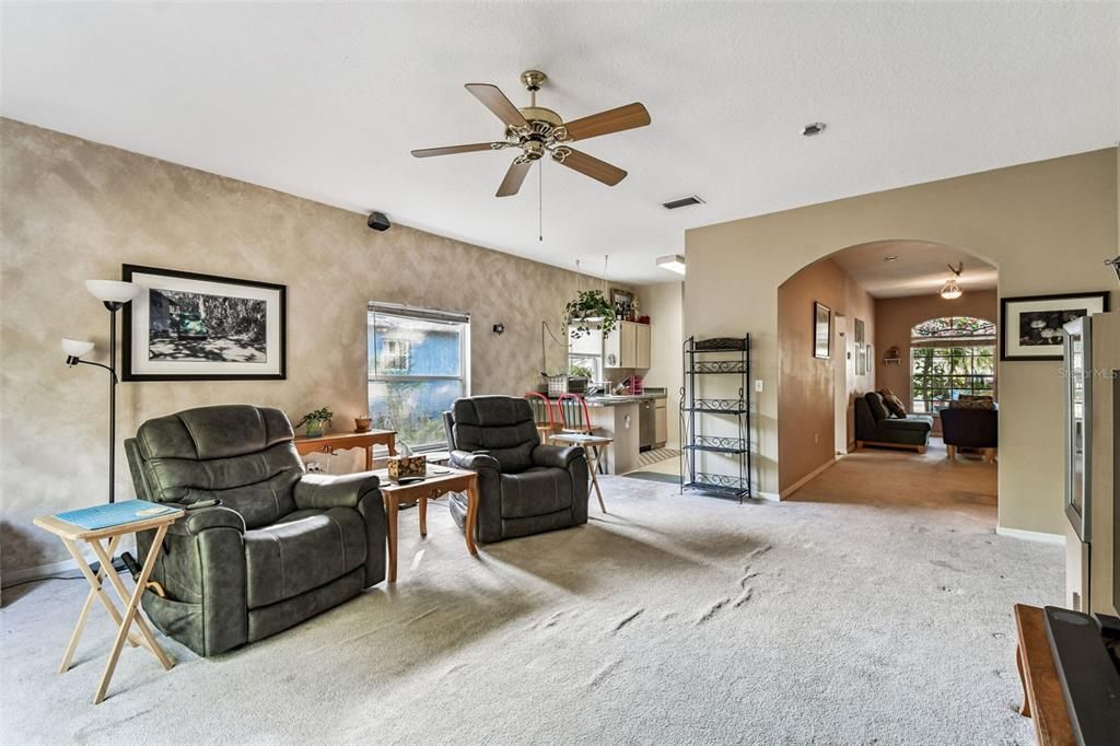 En Venta: $439,000 (3 camas, 2 baños, 1480 Pies cuadrados)