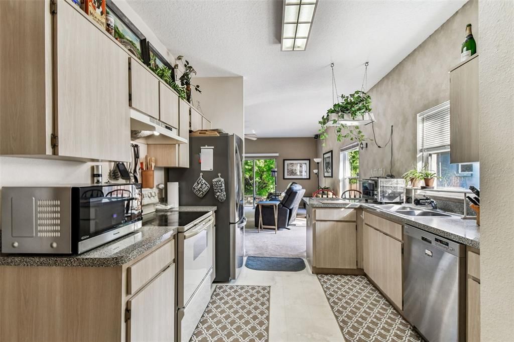 En Venta: $439,000 (3 camas, 2 baños, 1480 Pies cuadrados)