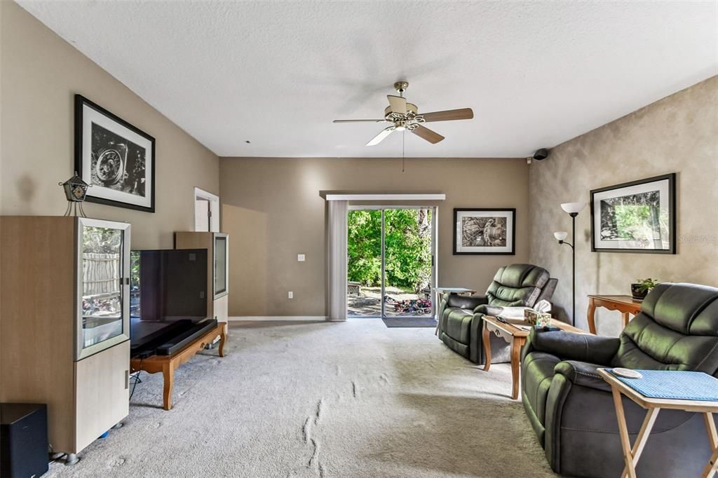 En Venta: $439,000 (3 camas, 2 baños, 1480 Pies cuadrados)