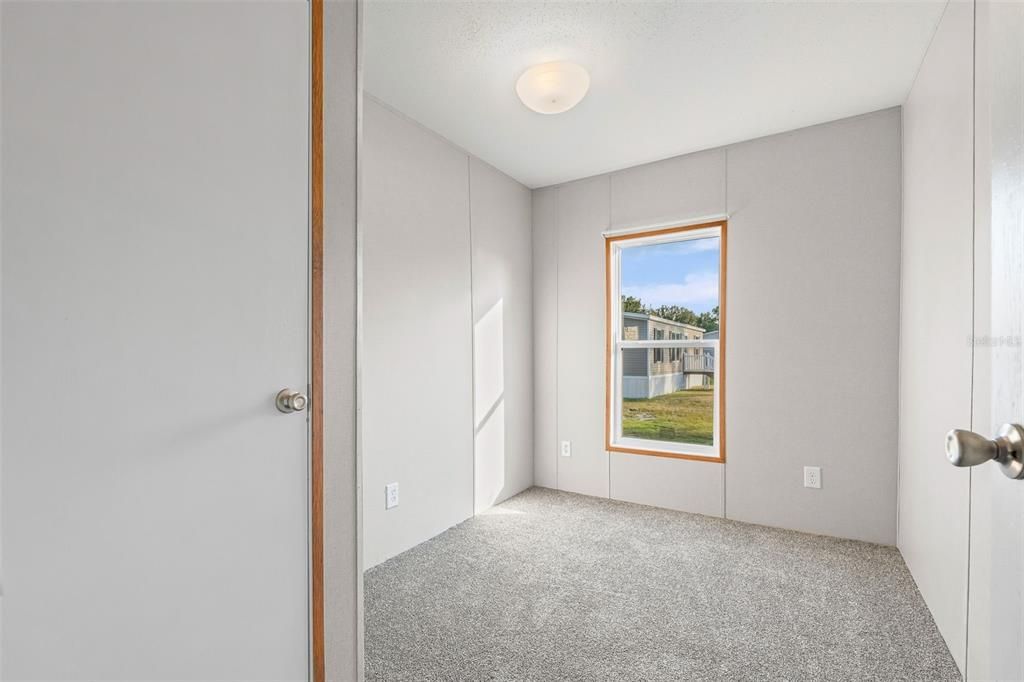 For Sale: $257,900 (2 beds, 2 baths, 728 Square Feet)