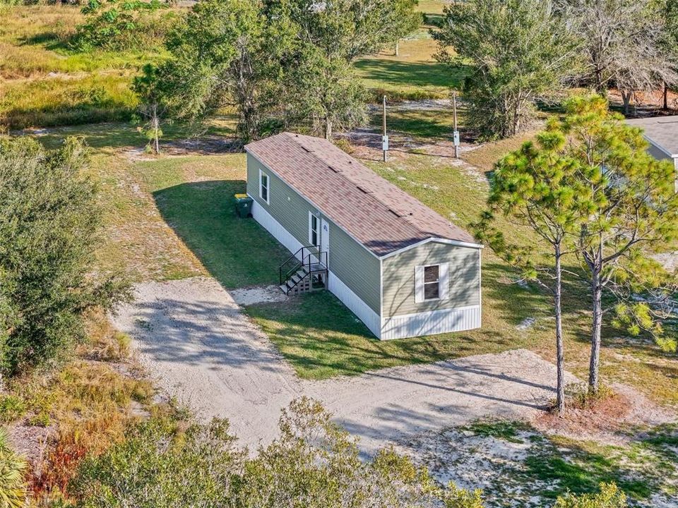 For Sale: $257,900 (2 beds, 2 baths, 728 Square Feet)