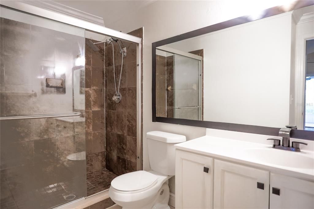 For Rent: $1,995 (2 beds, 2 baths, 1140 Square Feet)