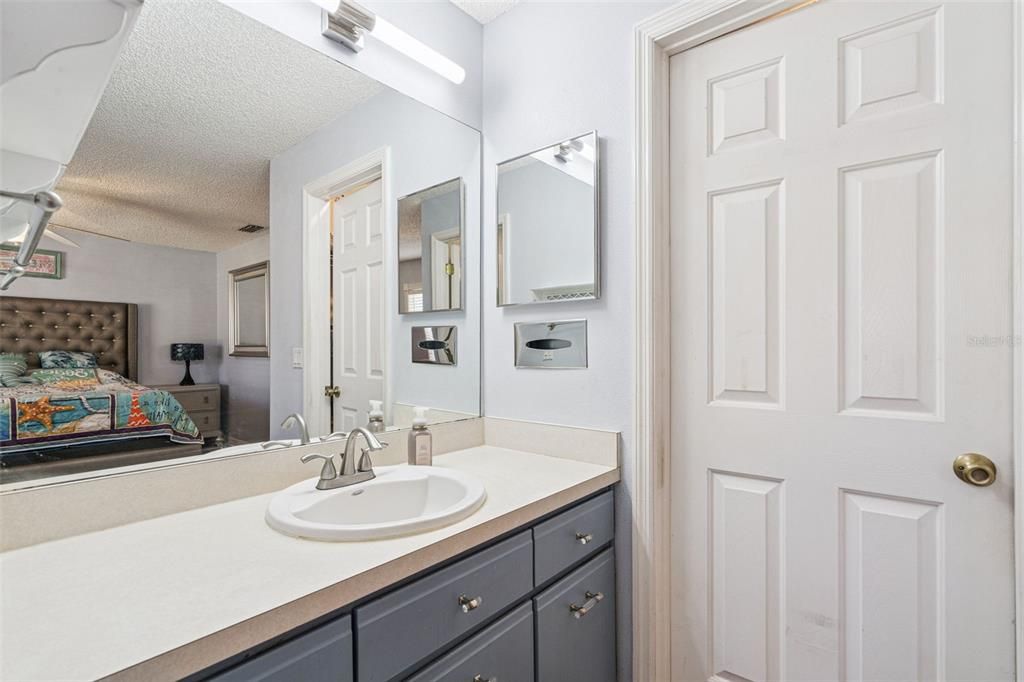 En Venta: $319,900 (3 camas, 2 baños, 1208 Pies cuadrados)