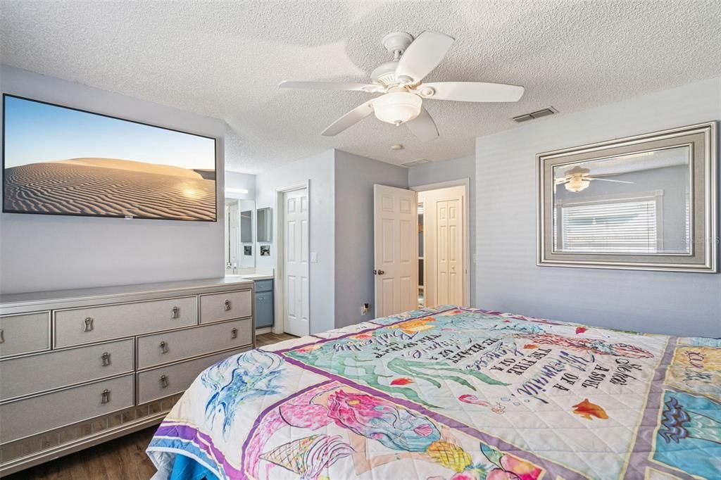 En Venta: $319,900 (3 camas, 2 baños, 1208 Pies cuadrados)