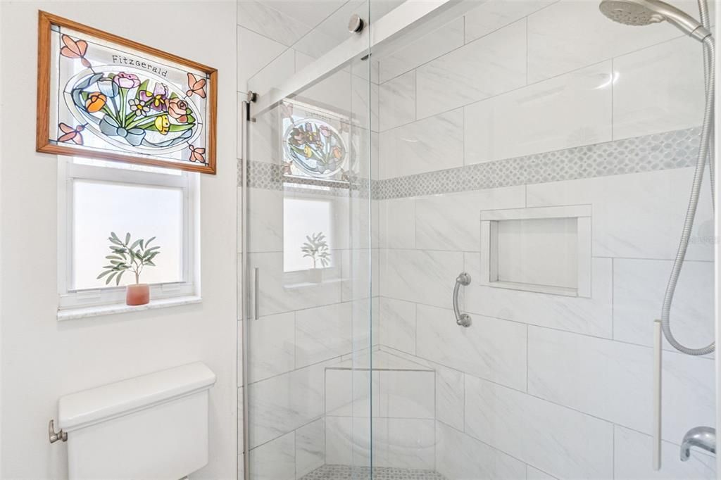 En Venta: $319,900 (3 camas, 2 baños, 1208 Pies cuadrados)