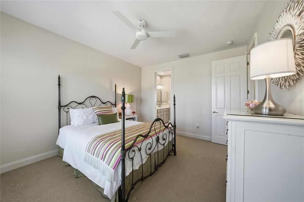 待售: $1,849,000 (4 贝兹, 3 浴室, 3863 平方英尺)