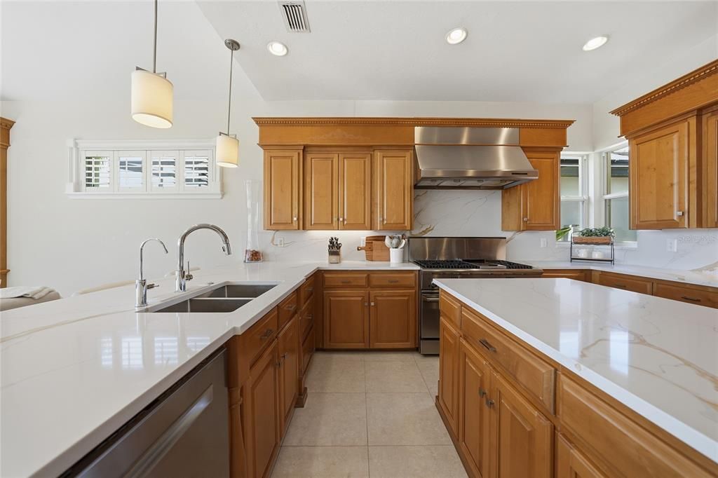 待售: $1,849,000 (4 贝兹, 3 浴室, 3863 平方英尺)