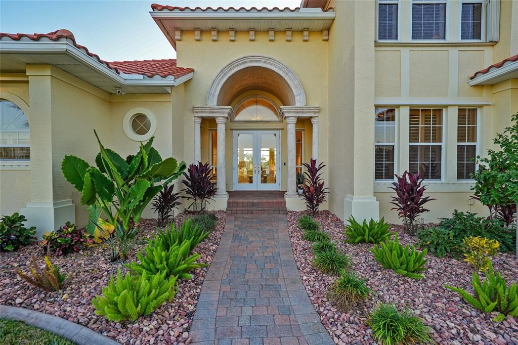 待售: $1,849,000 (4 贝兹, 3 浴室, 3863 平方英尺)