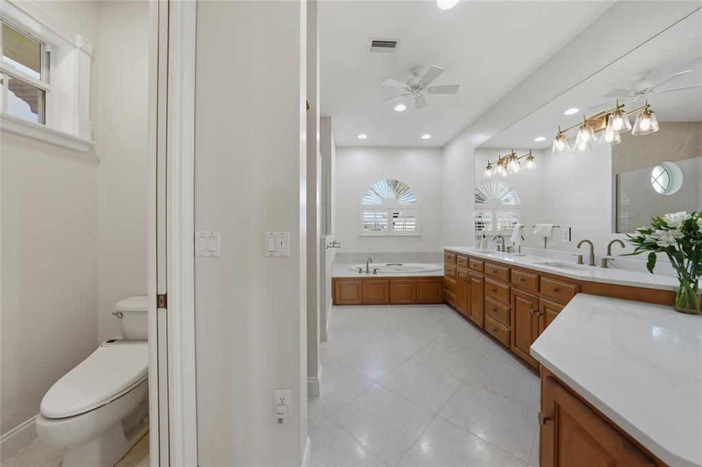 待售: $1,849,000 (4 贝兹, 3 浴室, 3863 平方英尺)