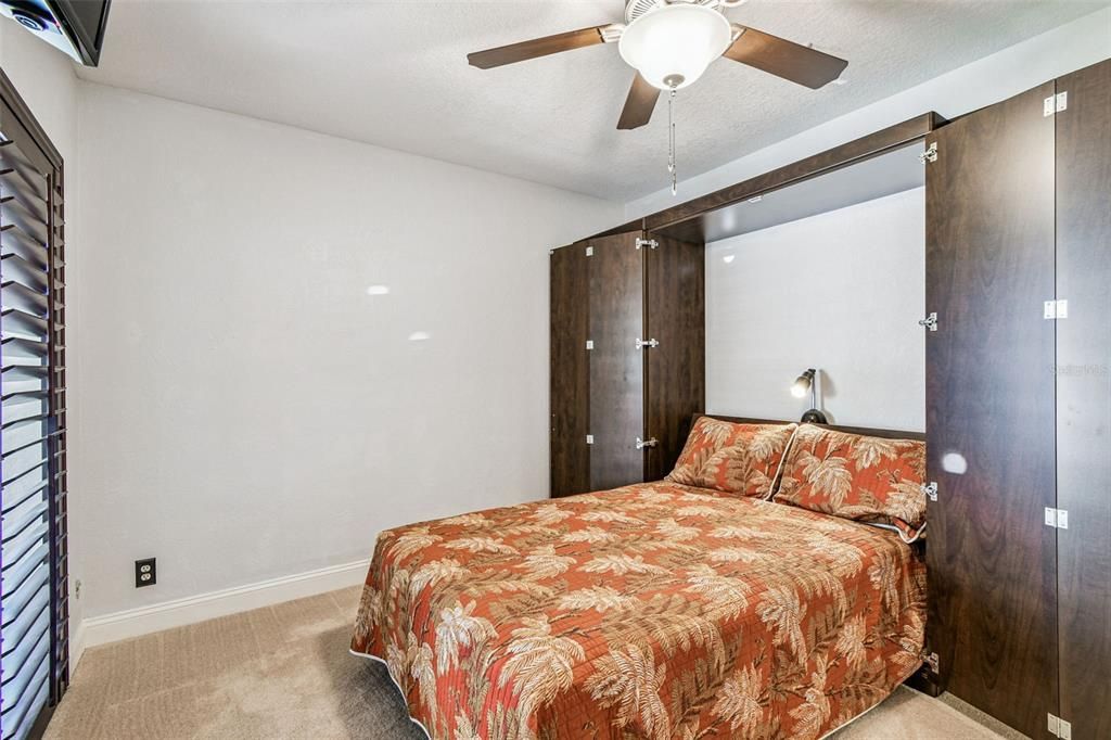 For Sale: $418,900 (2 beds, 2 baths, 1210 Square Feet)