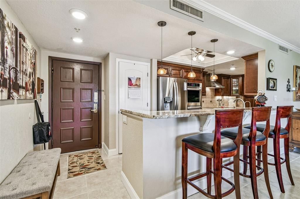 For Sale: $418,900 (2 beds, 2 baths, 1210 Square Feet)