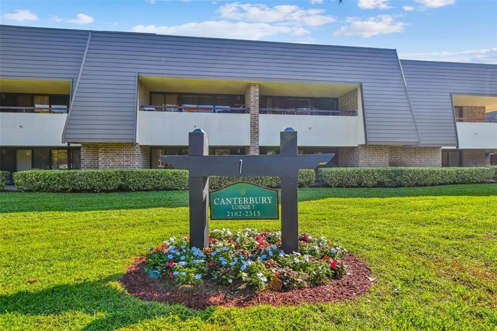 For Sale: $418,900 (2 beds, 2 baths, 1210 Square Feet)