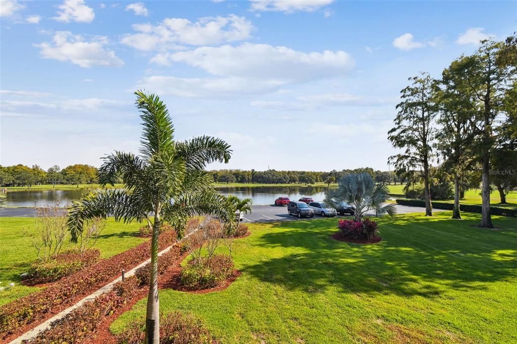 For Sale: $418,900 (2 beds, 2 baths, 1210 Square Feet)