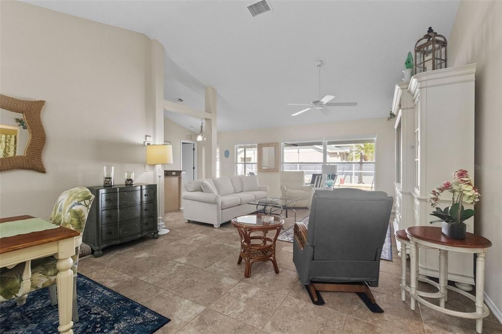 Active With Contract: $429,000 (3 beds, 2 baths, 1355 Square Feet)