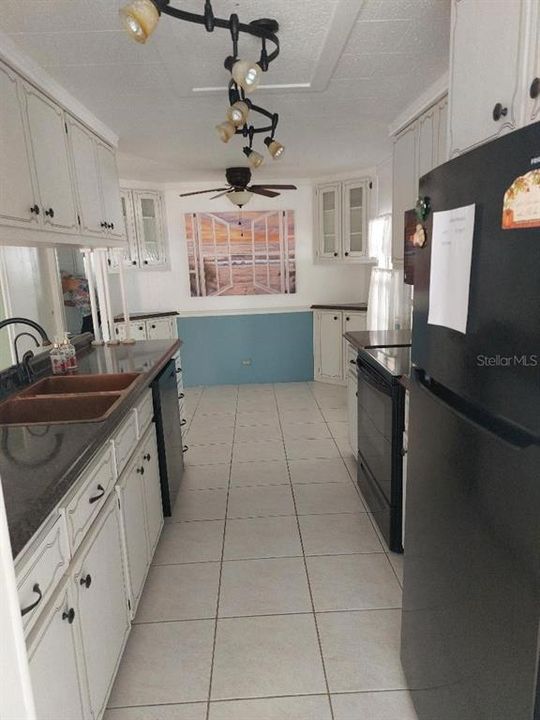 En Venta: $219,900 (2 camas, 2 baños, 1472 Pies cuadrados)