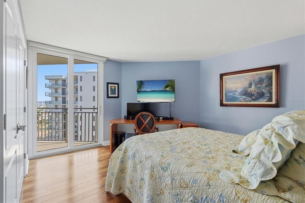 待售: $639,000 (2 贝兹, 2 浴室, 1500 平方英尺)