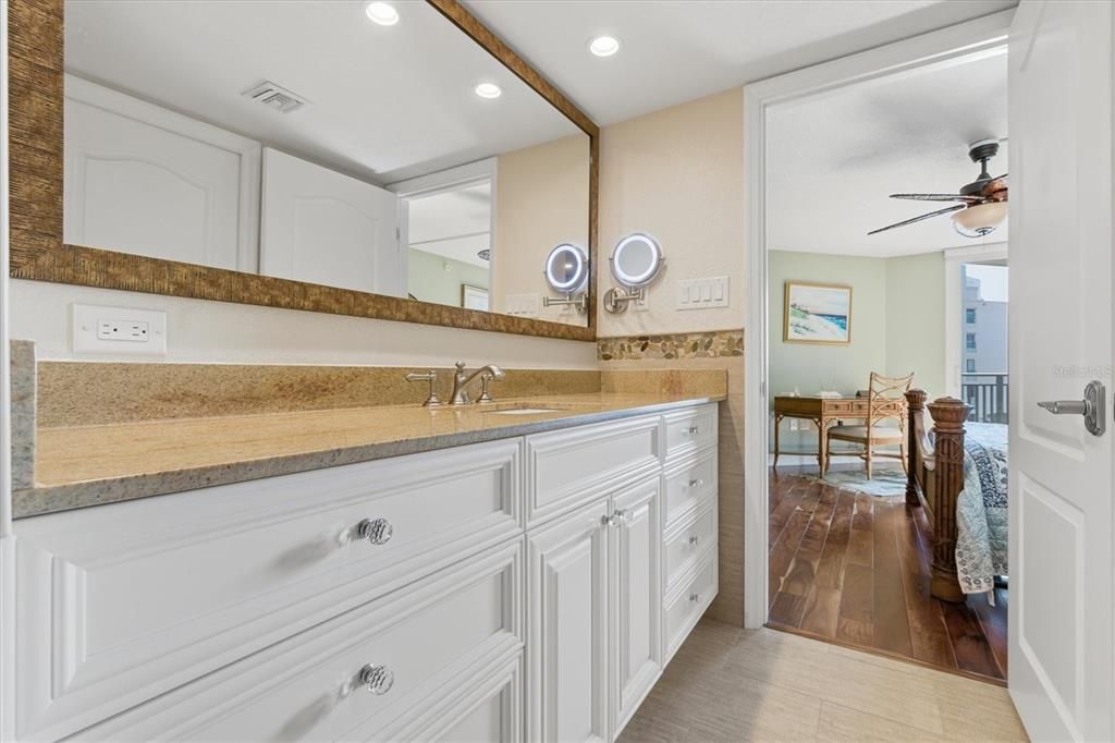 待售: $639,000 (2 贝兹, 2 浴室, 1500 平方英尺)