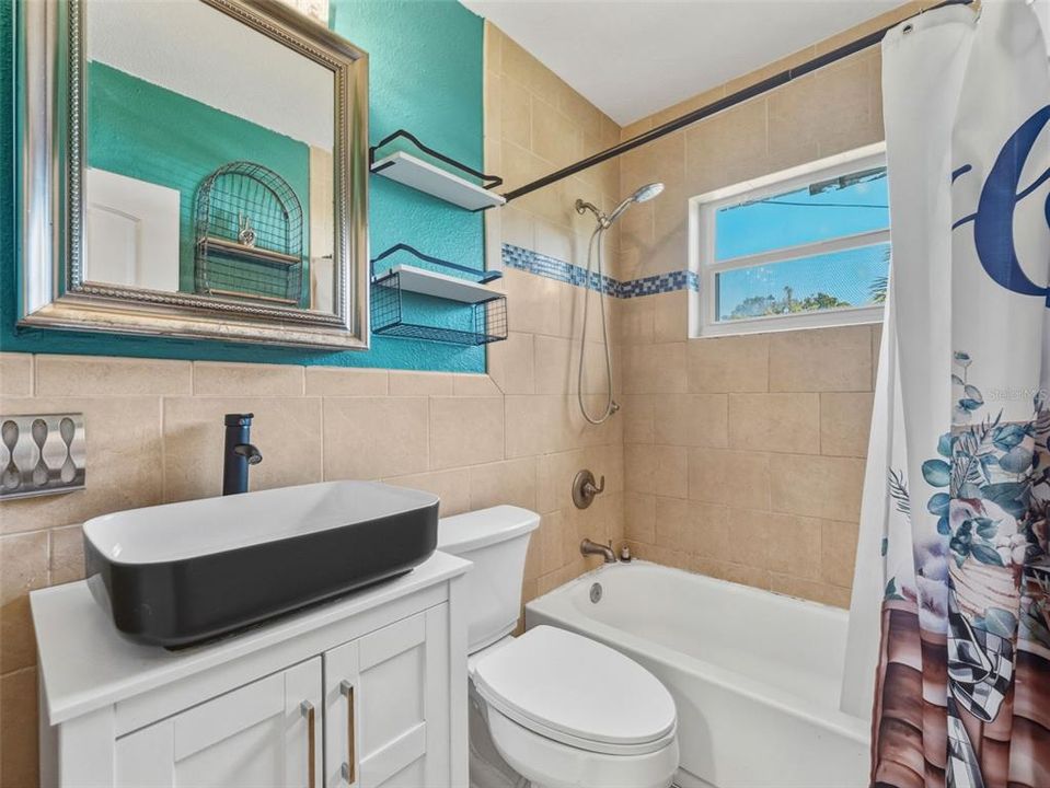 待售: $295,000 (3 贝兹, 1 浴室, 1259 平方英尺)