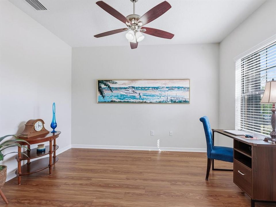 For Sale: $549,900 (3 beds, 3 baths, 2104 Square Feet)