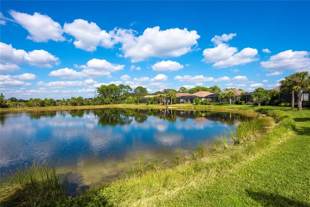 For Sale: $549,900 (3 beds, 3 baths, 2104 Square Feet)