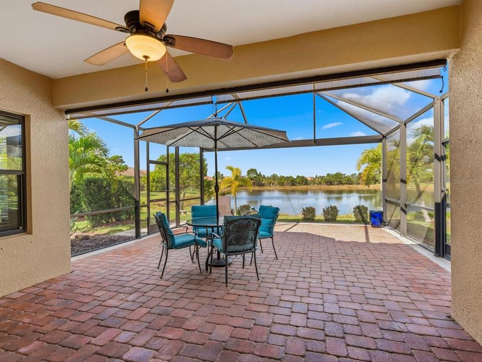 For Sale: $549,900 (3 beds, 3 baths, 2104 Square Feet)