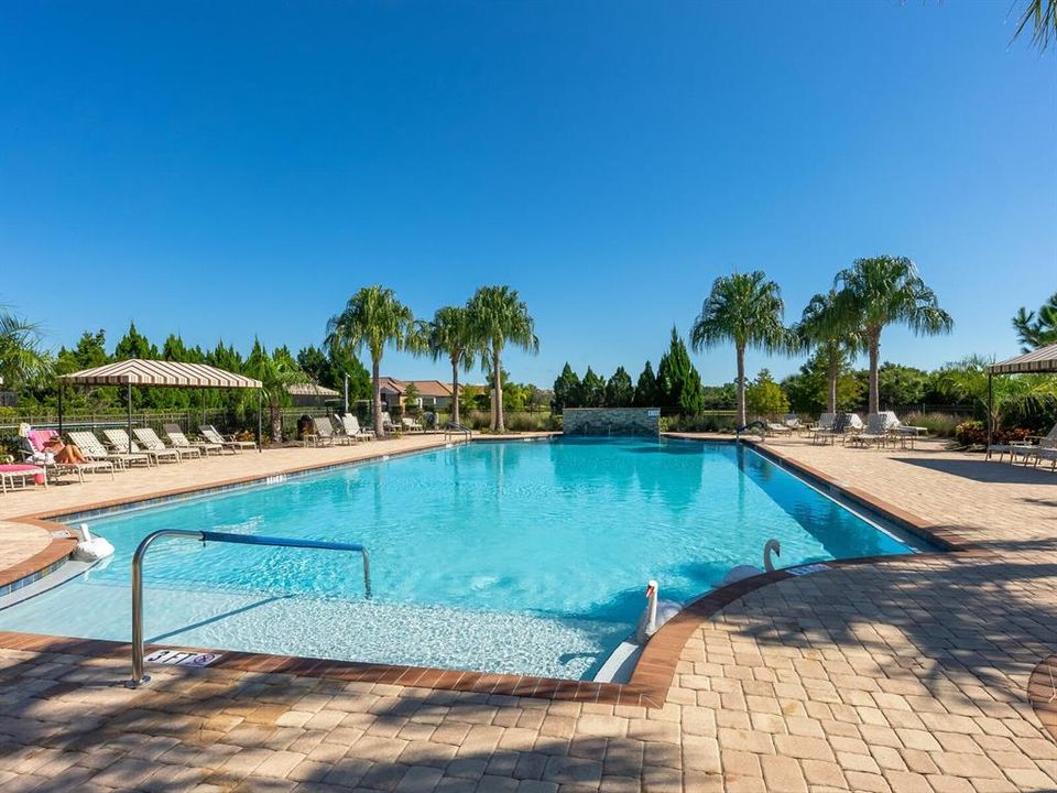 For Sale: $549,900 (3 beds, 3 baths, 2104 Square Feet)