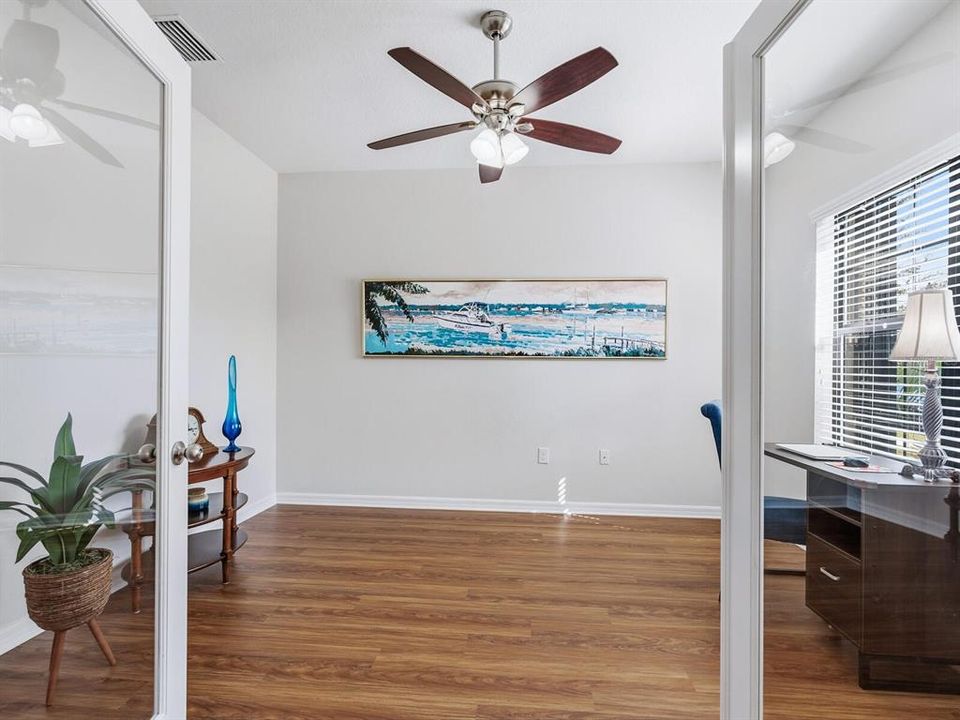 For Sale: $549,900 (3 beds, 3 baths, 2104 Square Feet)