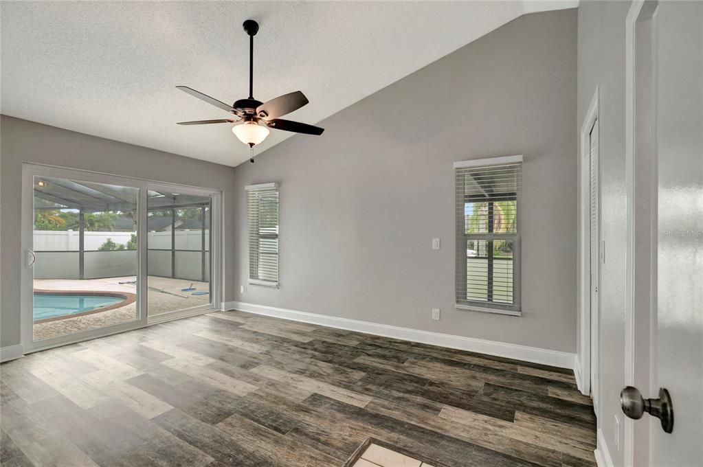 For Sale: $520,000 (3 beds, 2 baths, 1950 Square Feet)