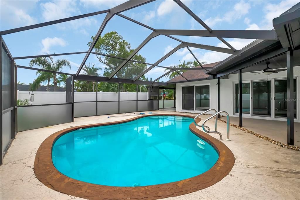 For Sale: $520,000 (3 beds, 2 baths, 1950 Square Feet)