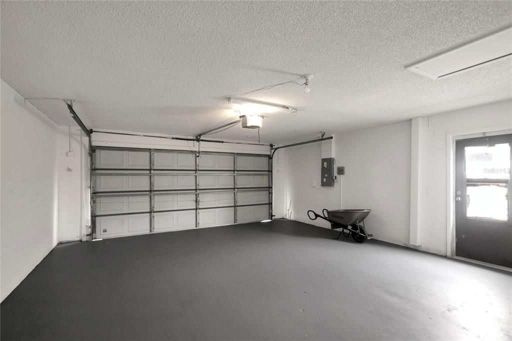 For Sale: $520,000 (3 beds, 2 baths, 1950 Square Feet)