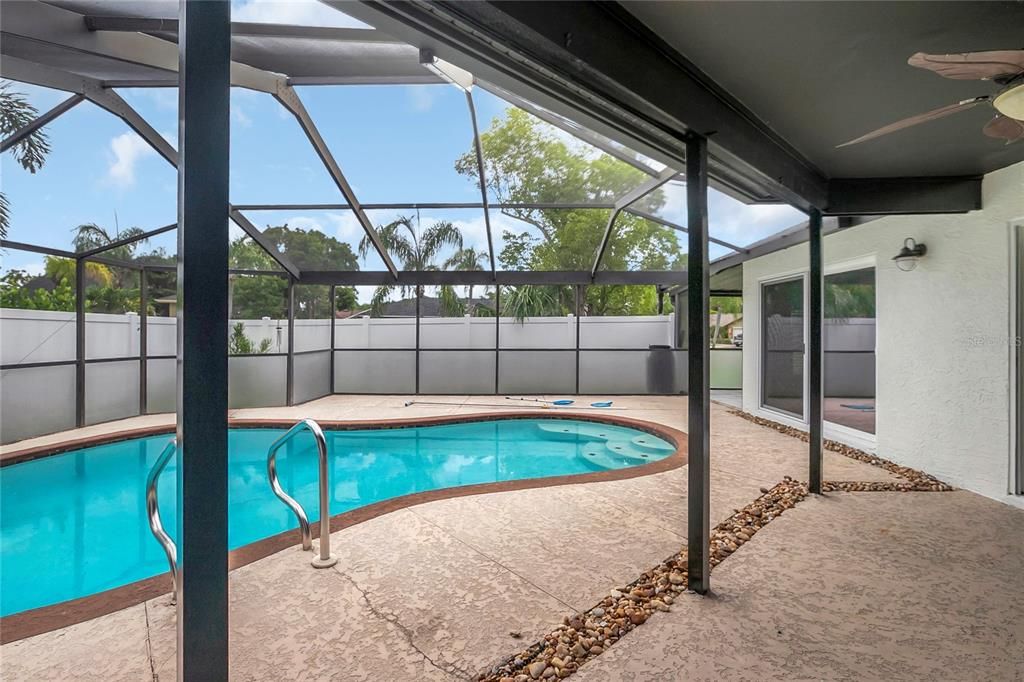 For Sale: $520,000 (3 beds, 2 baths, 1950 Square Feet)