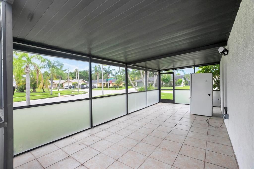 For Sale: $520,000 (3 beds, 2 baths, 1950 Square Feet)