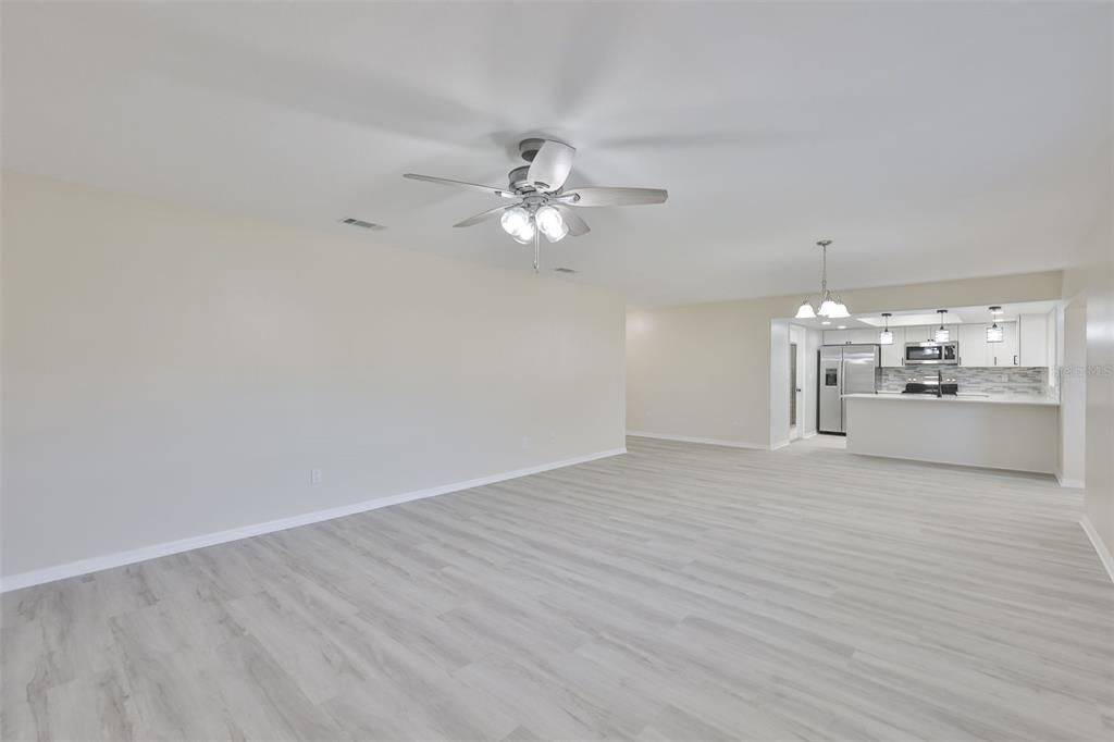 En Venta: $200,000 (2 camas, 2 baños, 1448 Pies cuadrados)