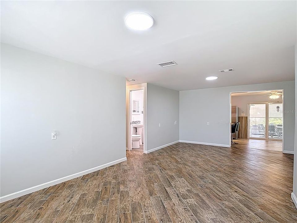 For Sale: $419,000 (3 beds, 2 baths, 1148 Square Feet)