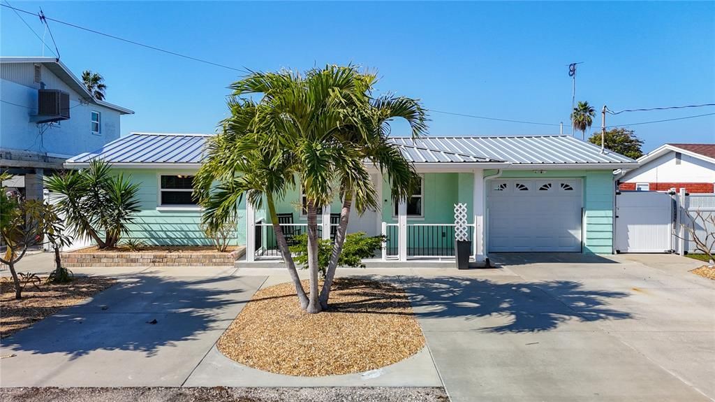 For Sale: $419,000 (3 beds, 2 baths, 1148 Square Feet)