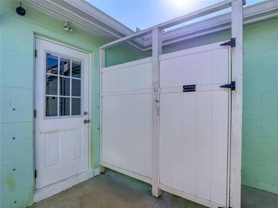 For Sale: $419,000 (3 beds, 2 baths, 1148 Square Feet)