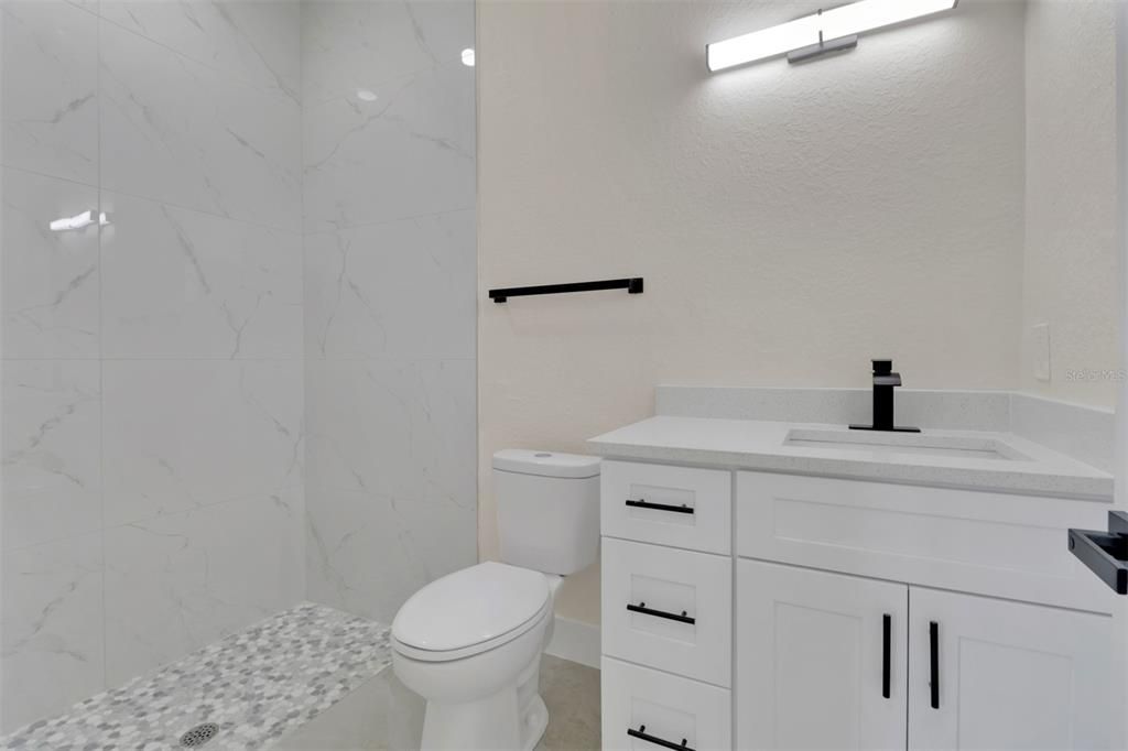 На продажу: $539,900 (6 спален, 0 ванн, 1200 Квадратных фут)