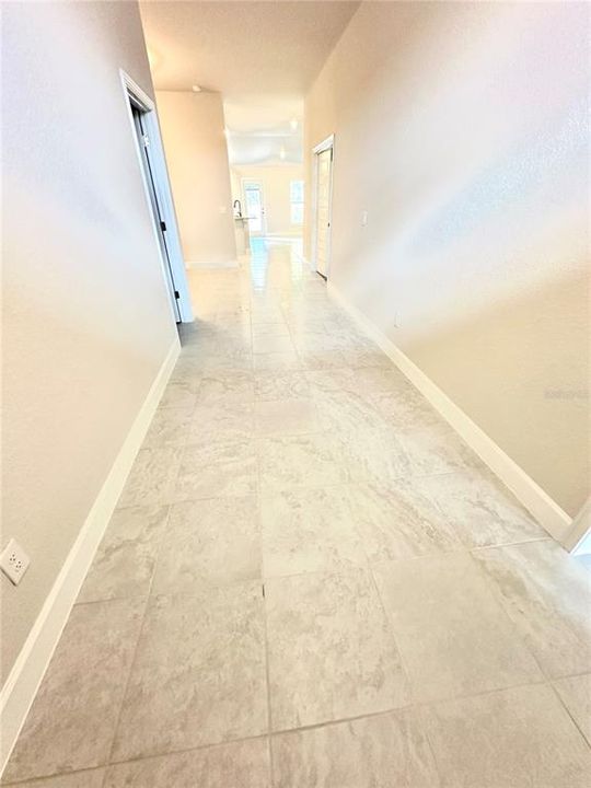 待售: $322,900 (4 贝兹, 2 浴室, 2000 平方英尺)