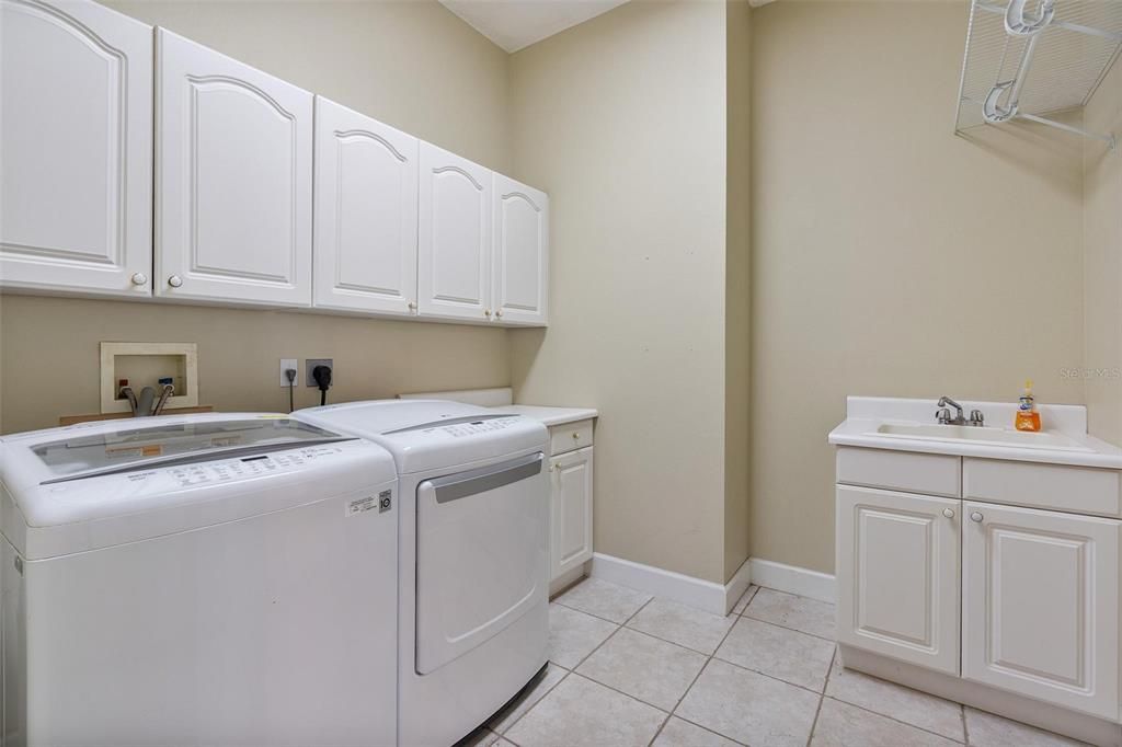 待售: $892,000 (3 贝兹, 3 浴室, 3104 平方英尺)