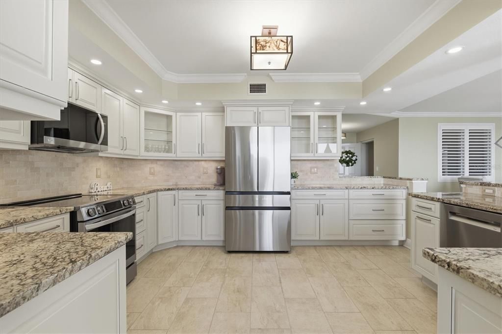 На продажу: $669,000 (2 спален, 2 ванн, 1653 Квадратных фут)